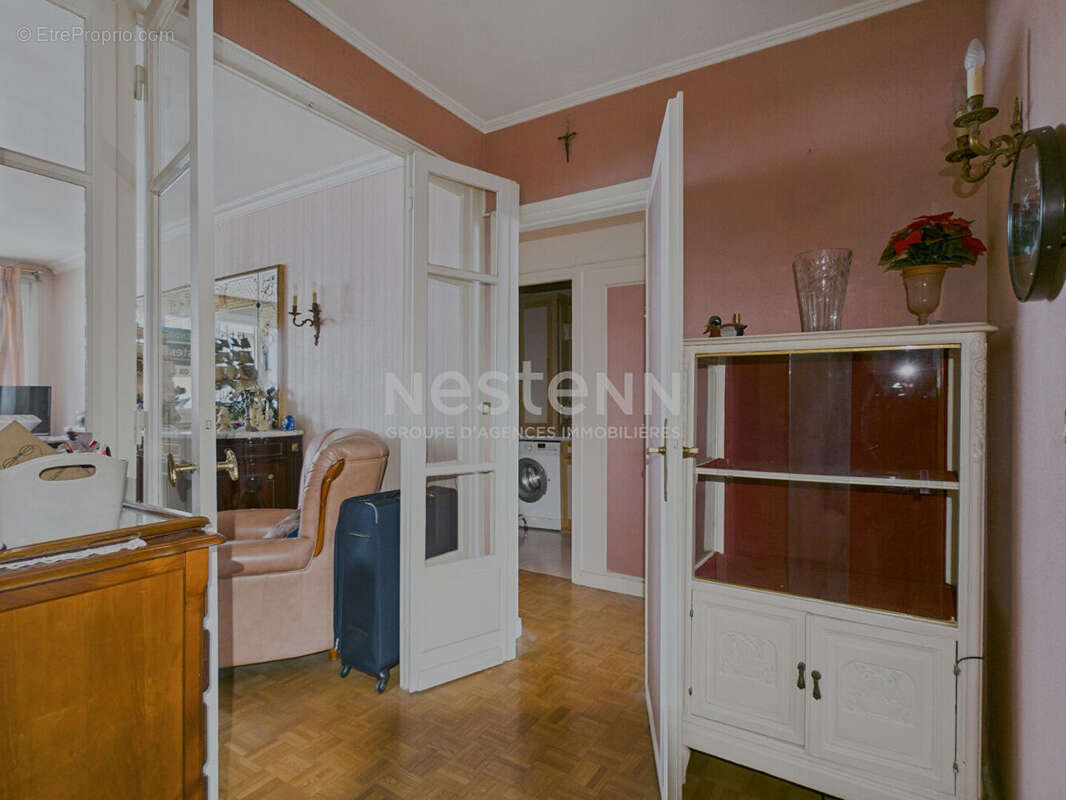 Appartement à PARIS-19E