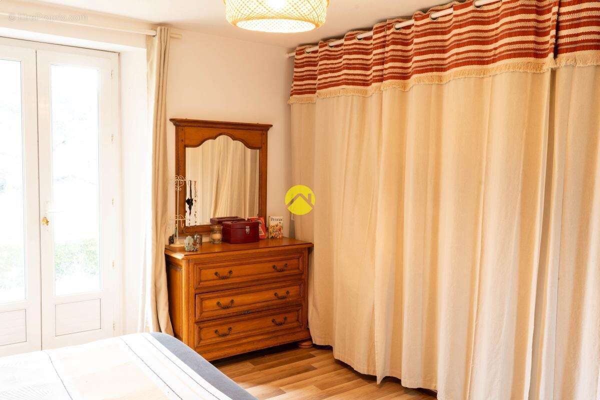 Maison à SAINTE-ALVERE