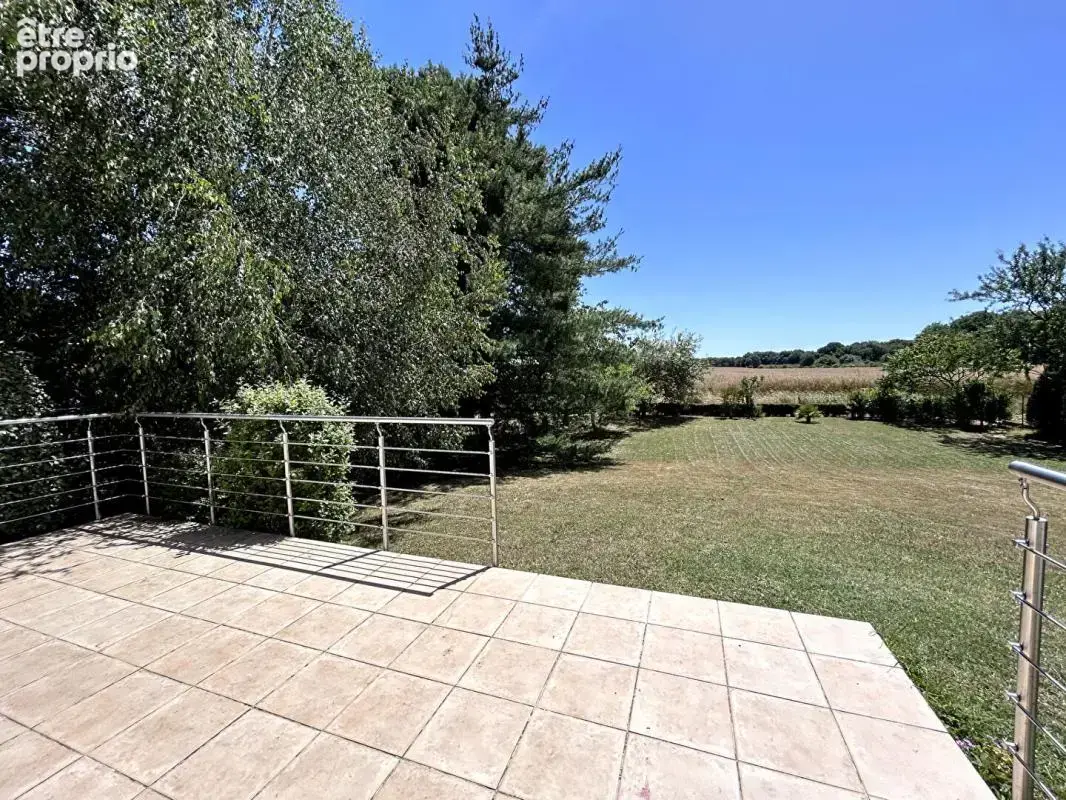 Maison familiale 4 chambres, double garage - Bignoux - photo 7