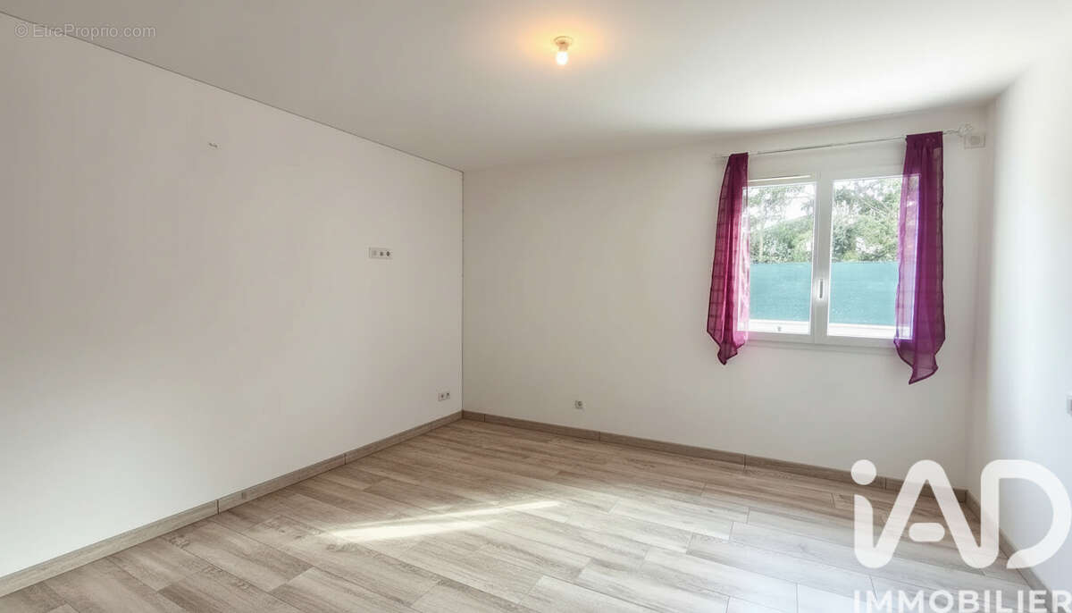 Photo 8 - Maison à SAINT-GERMAIN-LAPRADE