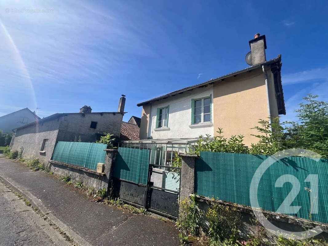 Maison 130 m² à Arpajon-Sur-Cere  - photo 4