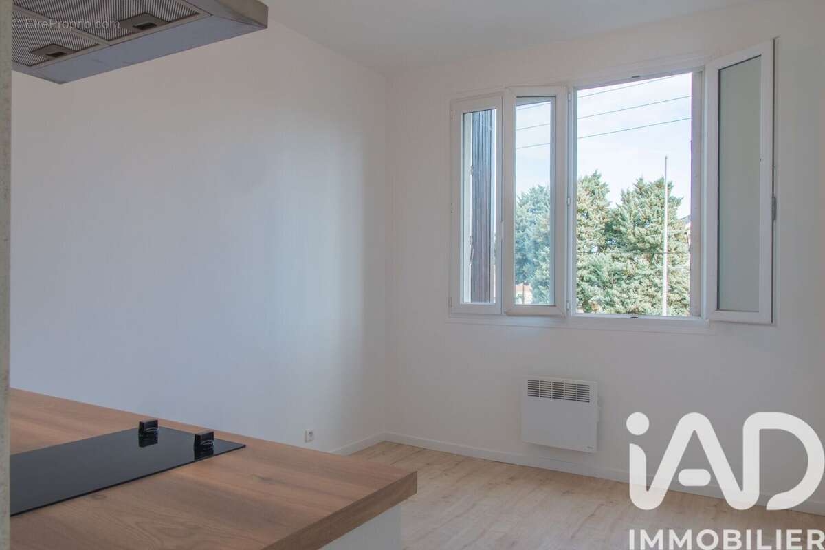 Photo 2 - Appartement à SAINT-GERMAIN-LES-ARPAJON