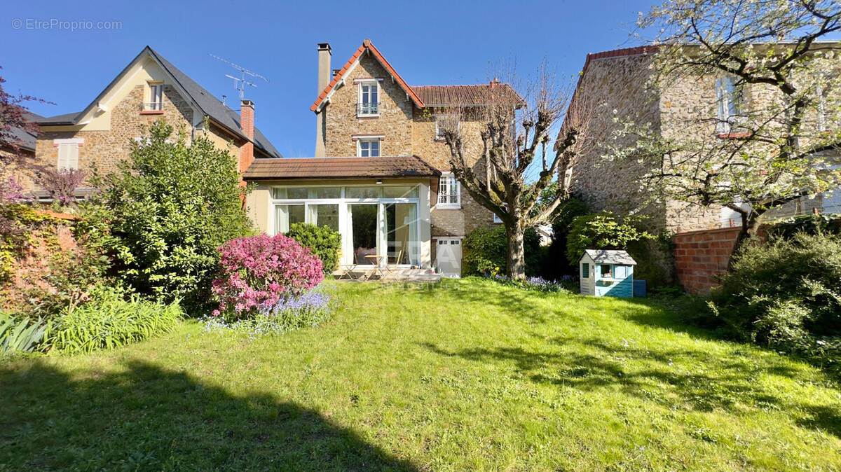 Maison à JUVISY-SUR-ORGE