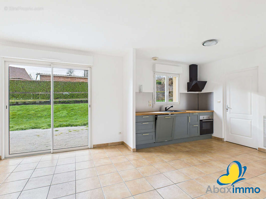 Maison à SAINT-EVROULT-DE-MONTFORT