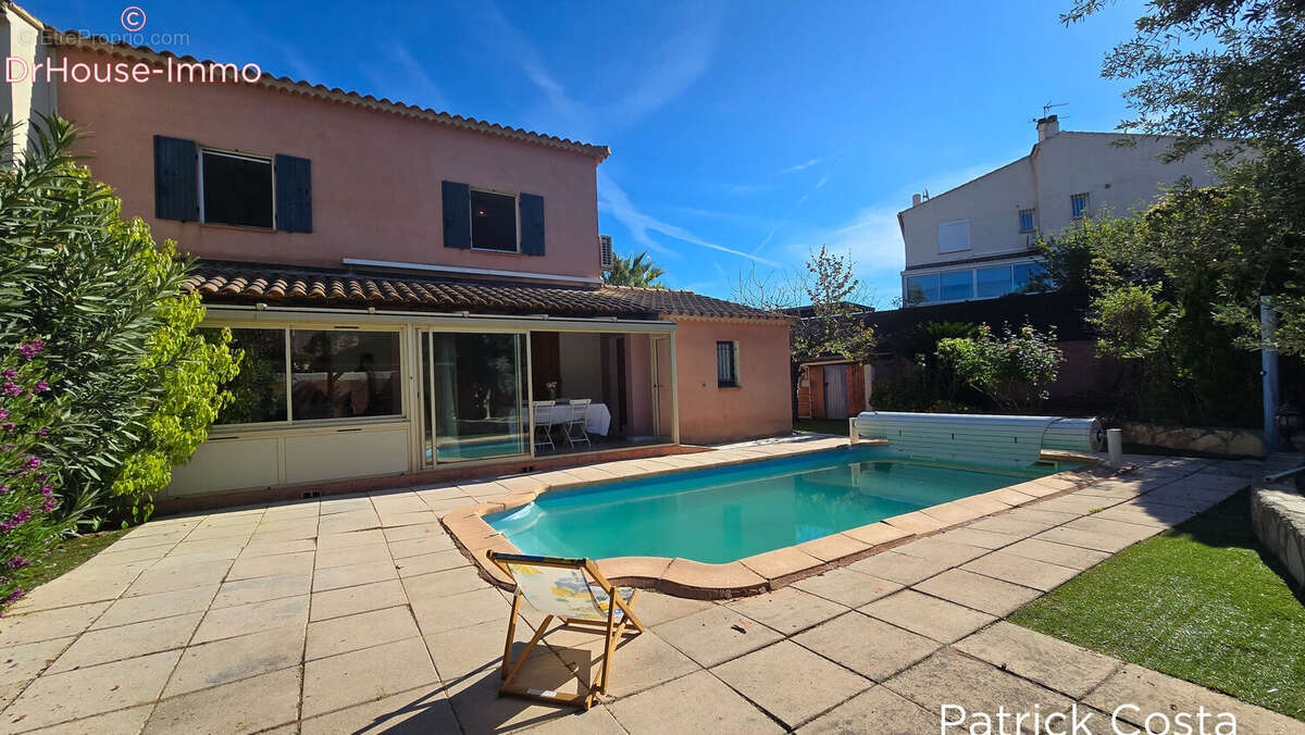 Maison à SIX-FOURS-LES-PLAGES