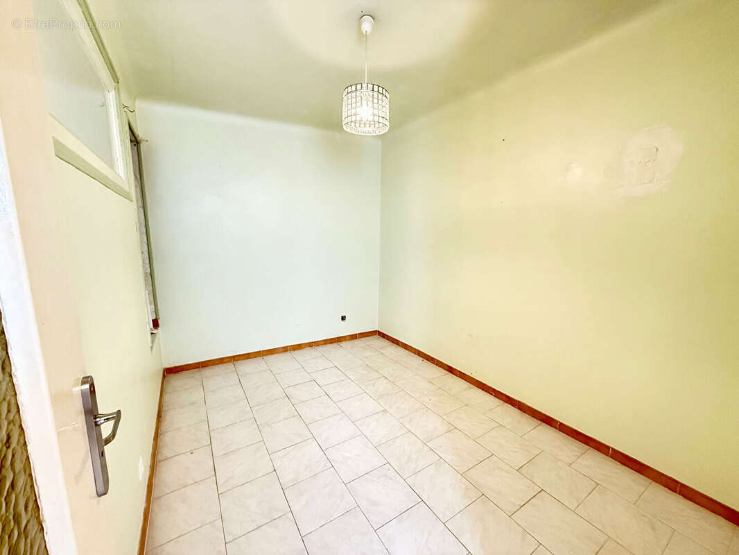 Maison à ENSUES-LA-REDONNE