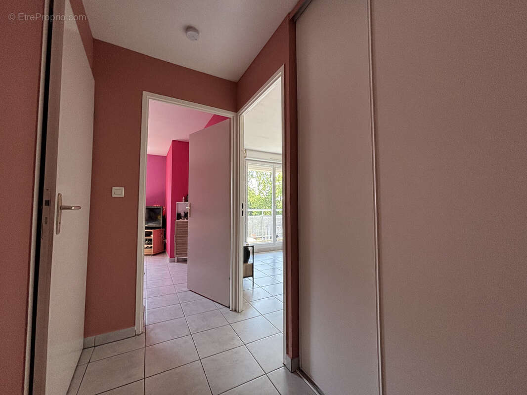 Appartement type T2 idéalement situé - photo 14