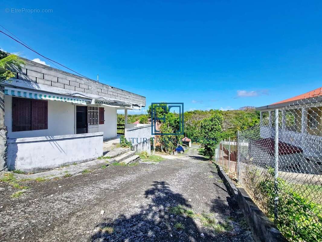Maison à LE GOSIER