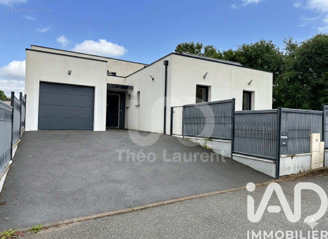 Photo 2 - Maison à LOCMINE