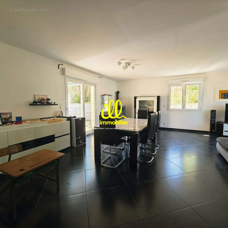 Maison 103 m² à Bogny-Sur-Meuse  - photo 2