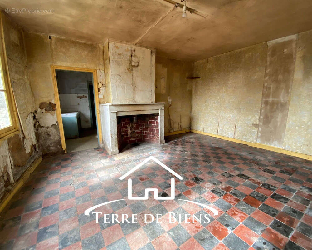 Maison à COEUVRES-ET-VALSERY