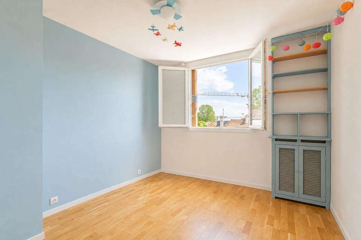 Appartement à COLOMBES