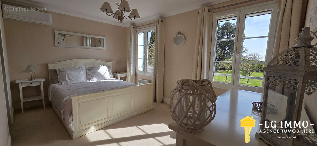 Maison à MORTAGNE-SUR-GIRONDE