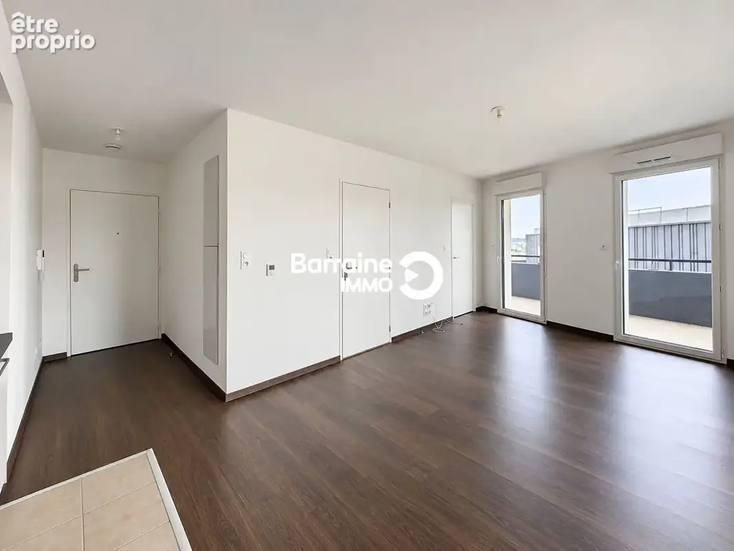 Exclusivité a vendre brest capucins appartement t2 41,33 m² balcon 24 m² parking privé cave - photo 6