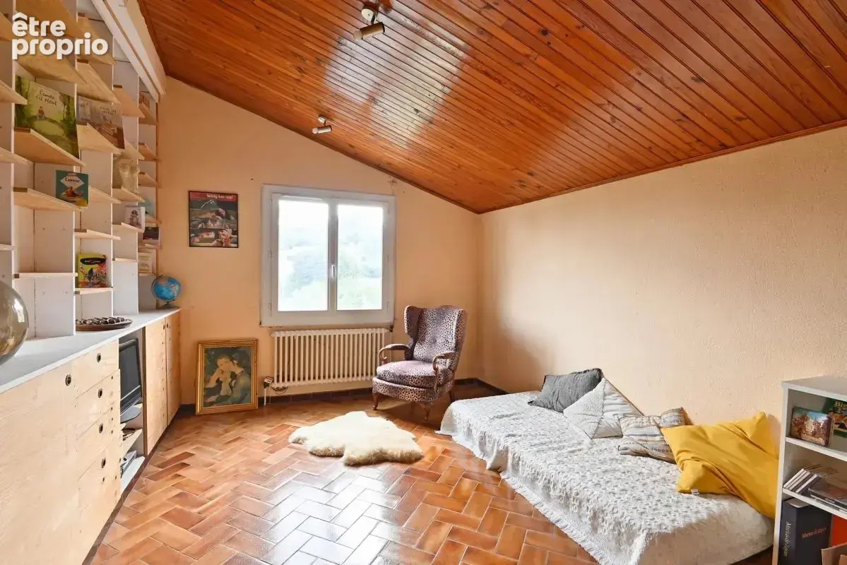 Maison de 6 pièces de 134 m² à Nîmes, Justices Vieilles - photo 7