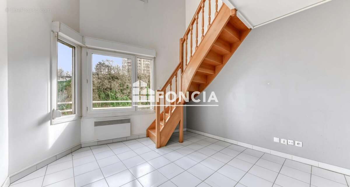 Appartement à LYON-9E