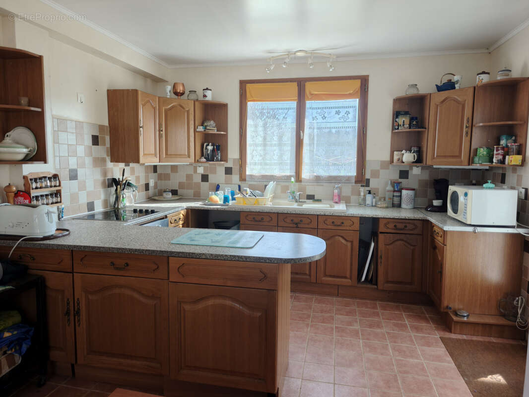 Maison à MONTREUIL-L'ARGILLE