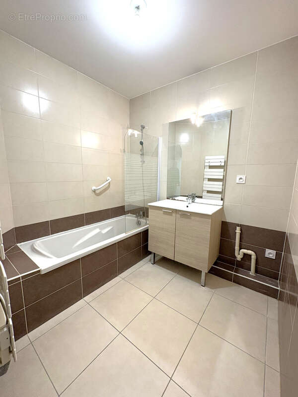 Appartement à MARSEILLE-12E