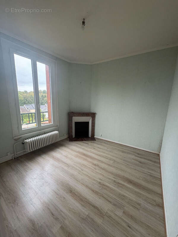 Maison à SAINTE-GAUBURGE-SAINTE-COLOMBE