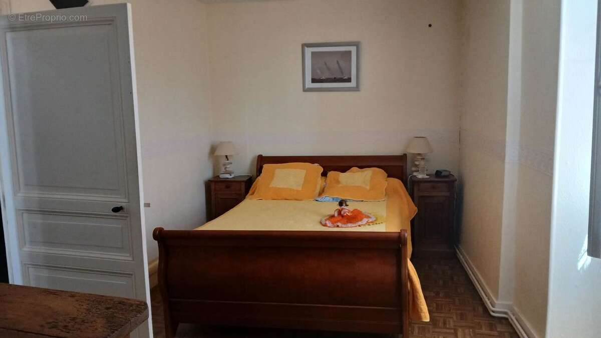 Maison à CHASSENEUIL-SUR-BONNIEURE