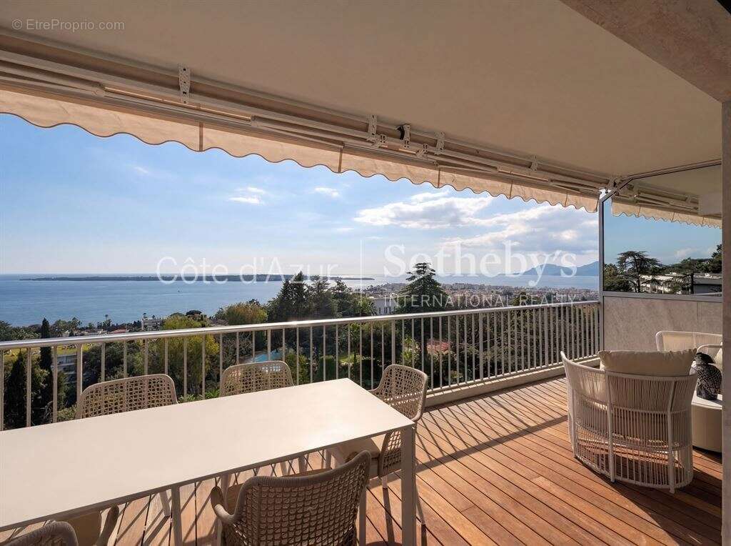Appartement à CANNES