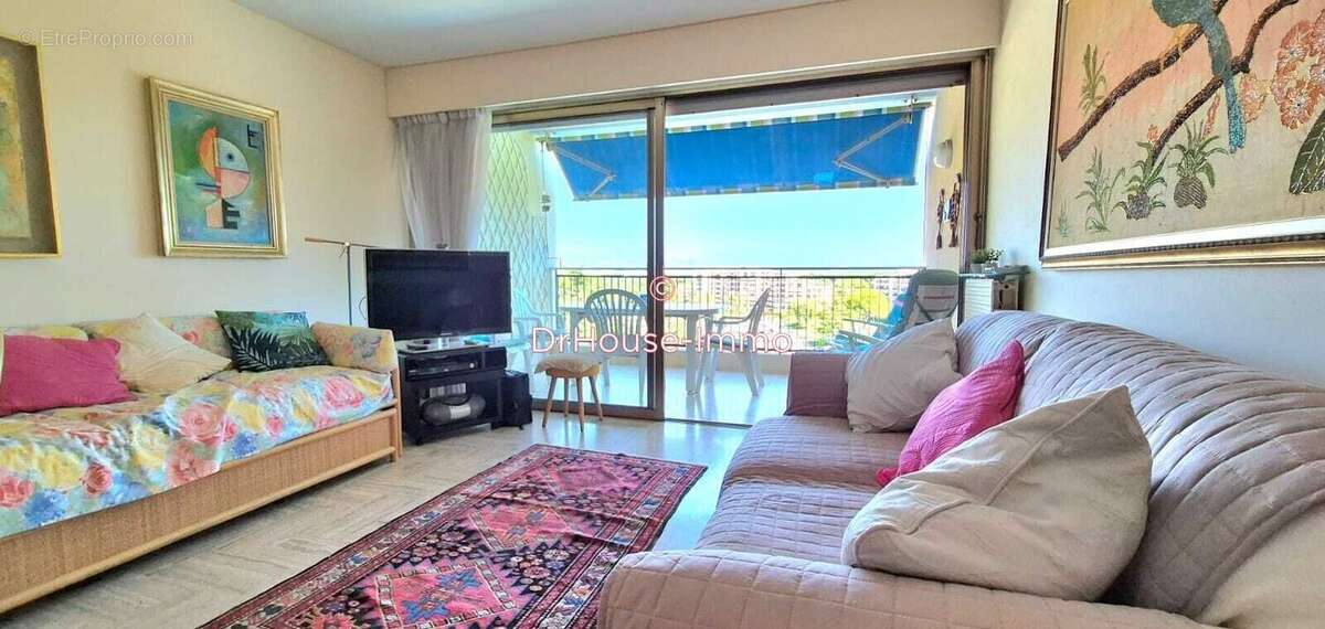 Appartement à MANDELIEU-LA-NAPOULE