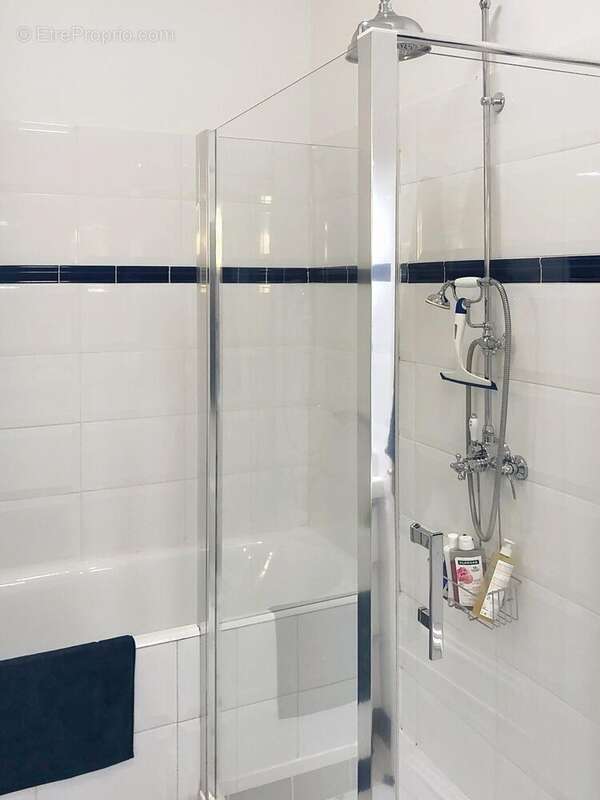 Photo 8 - Appartement à PARIS-15E