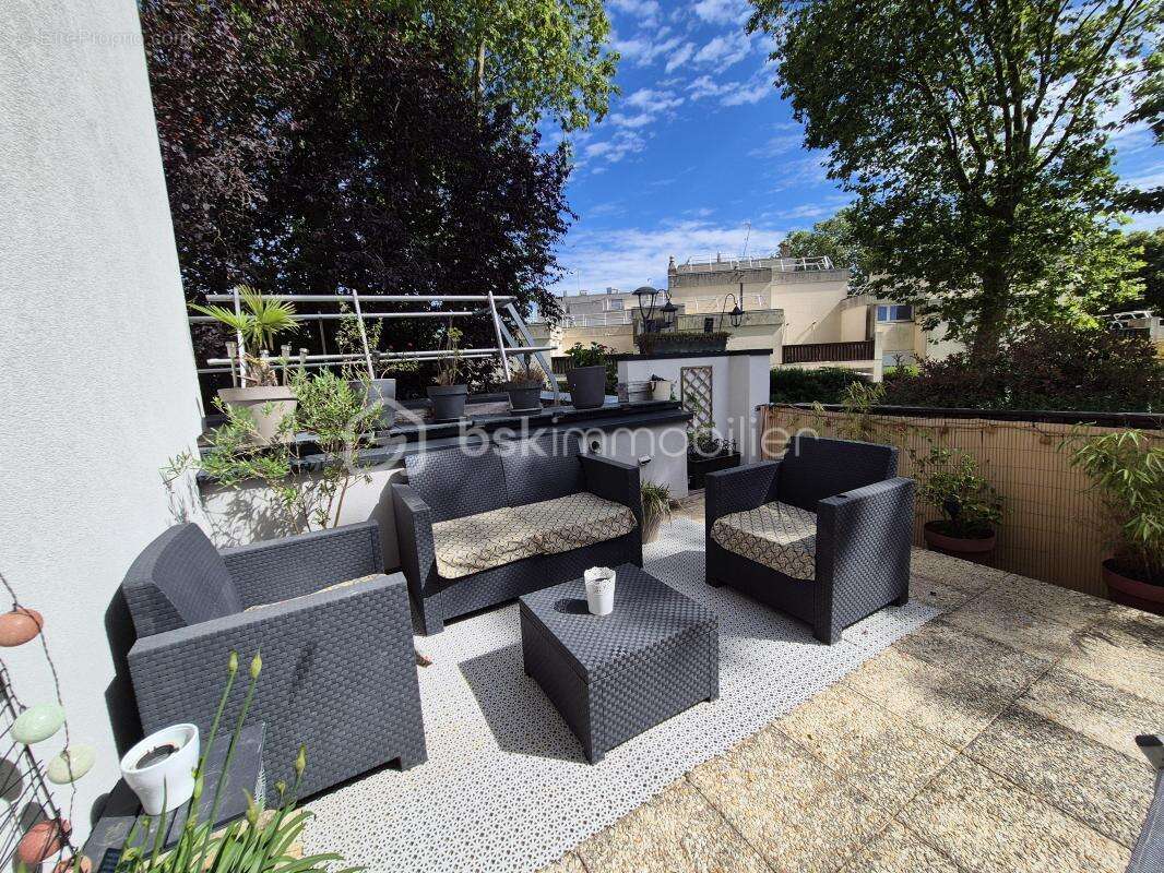 Appartement à COURCOURONNES