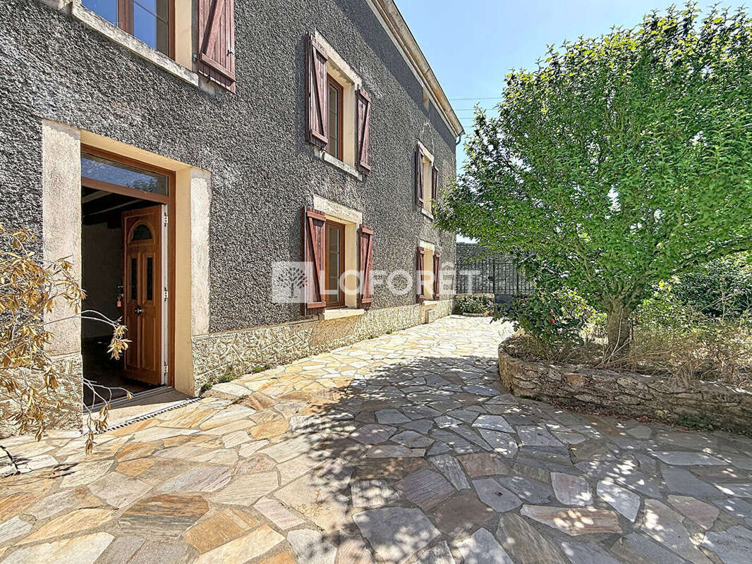 Maison à DOUE-LA-FONTAINE
