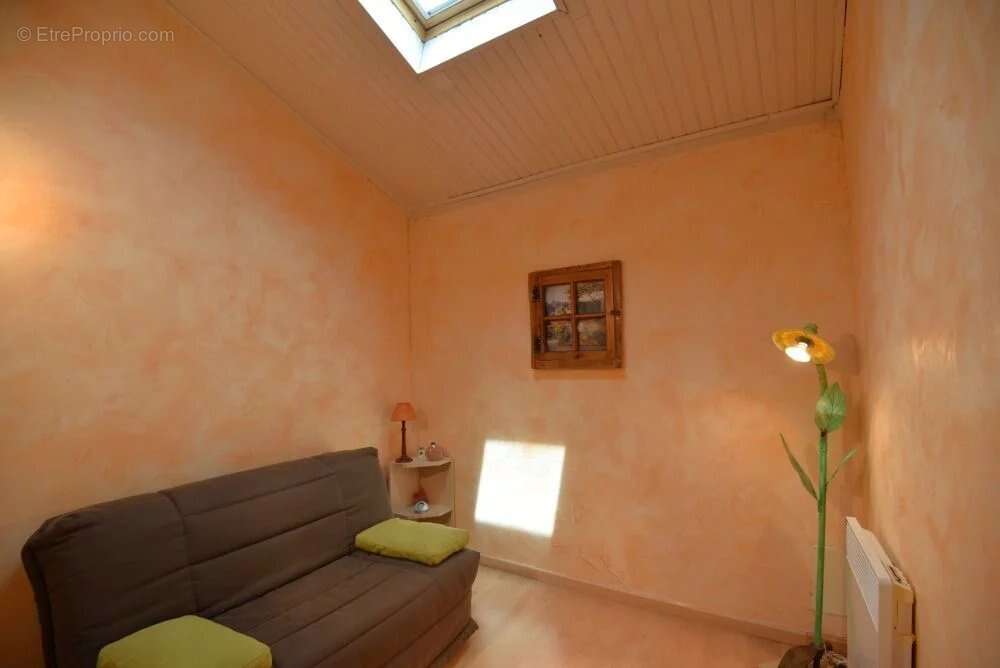 Maison à TOURRETTES