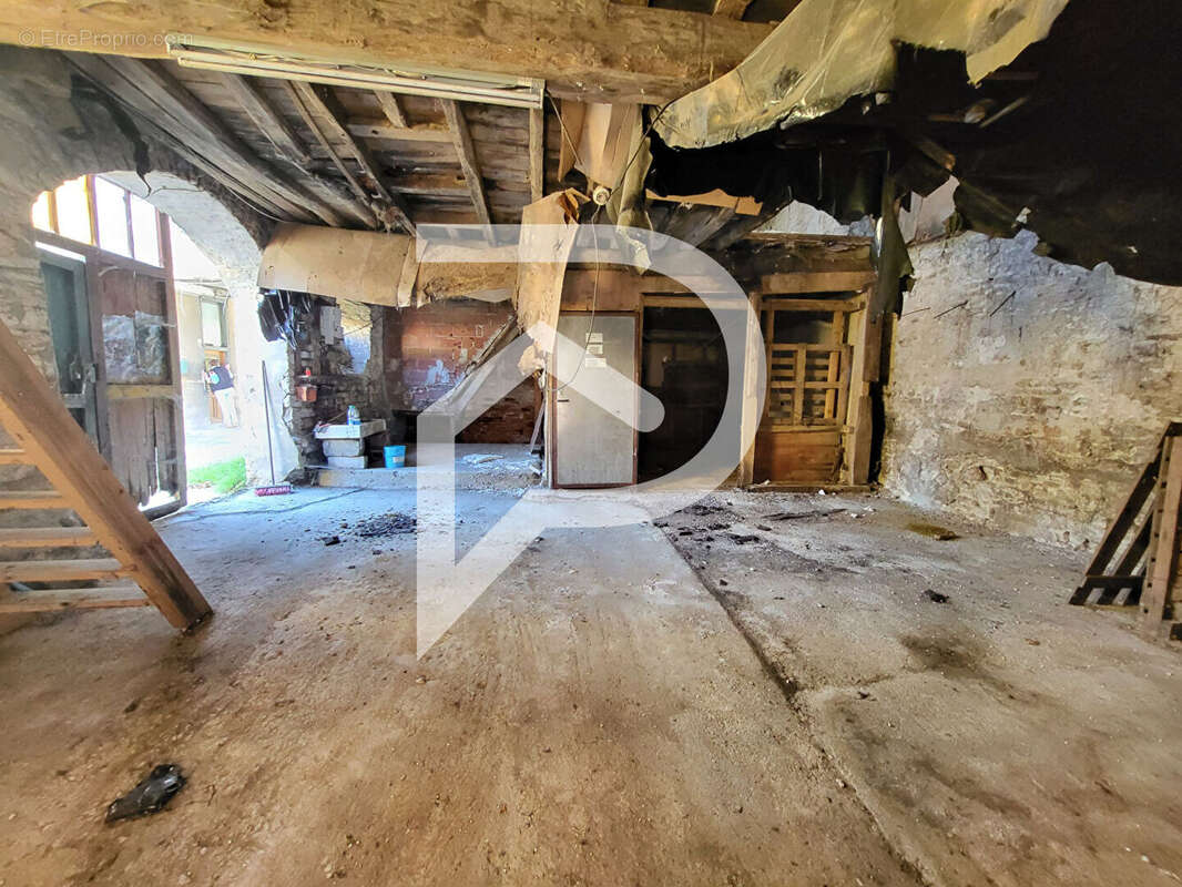 Maison à BAR-SUR-AUBE