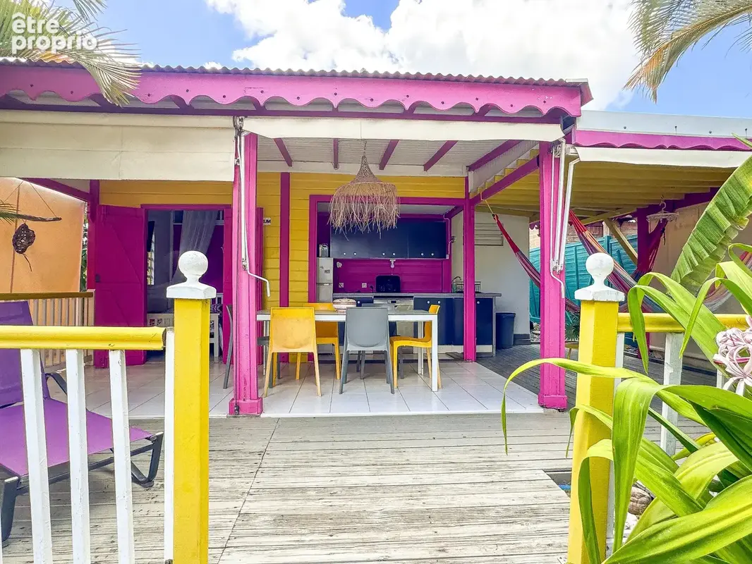 Bungalow coloré avec terrasse au cœur d’un jardin tropical - photo 13