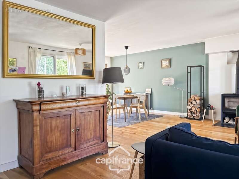Maison rénovée de 102 m² avec sous-sol aménageable et jardin, quartier Rompsay – Périgny - photo 10
