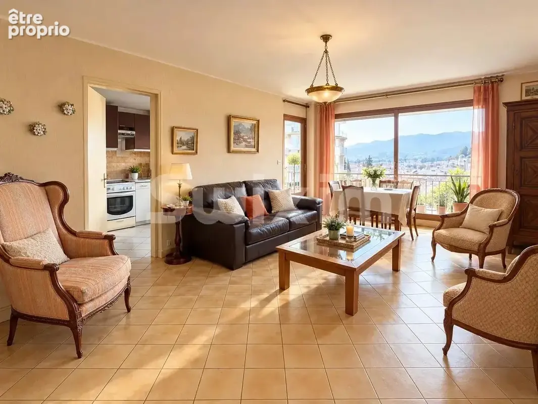 Appartement à AIX-LES-BAINS