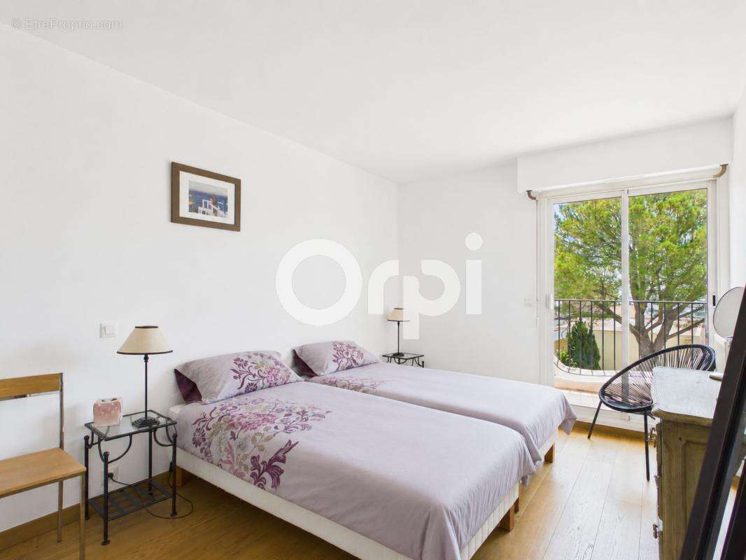Appartement à MANDELIEU-LA-NAPOULE