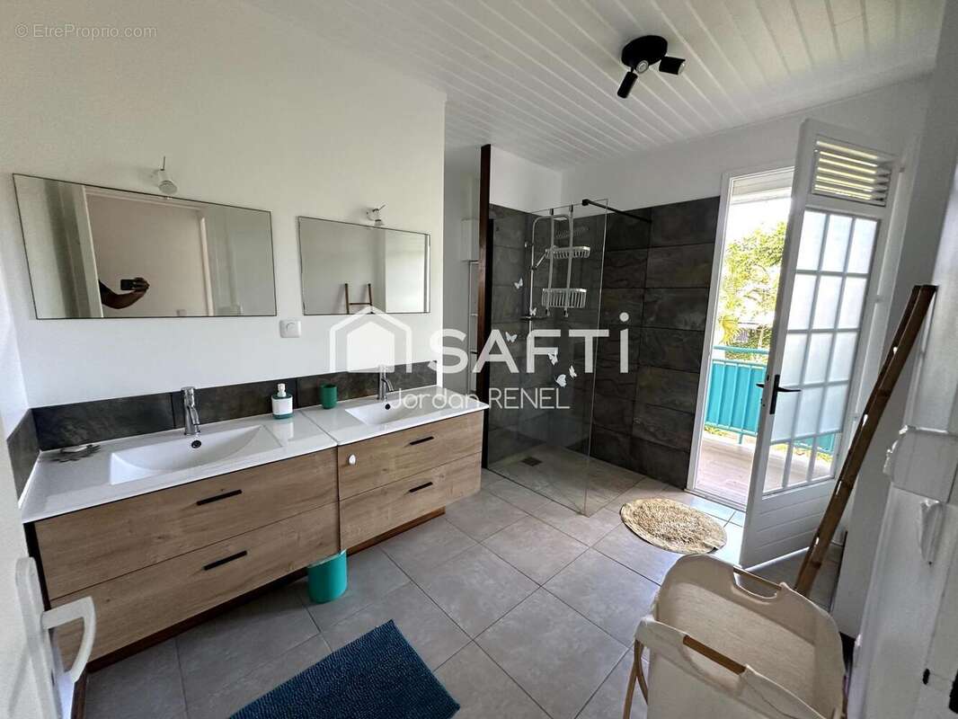 Photo 6 - Maison à LES TROIS-ILETS