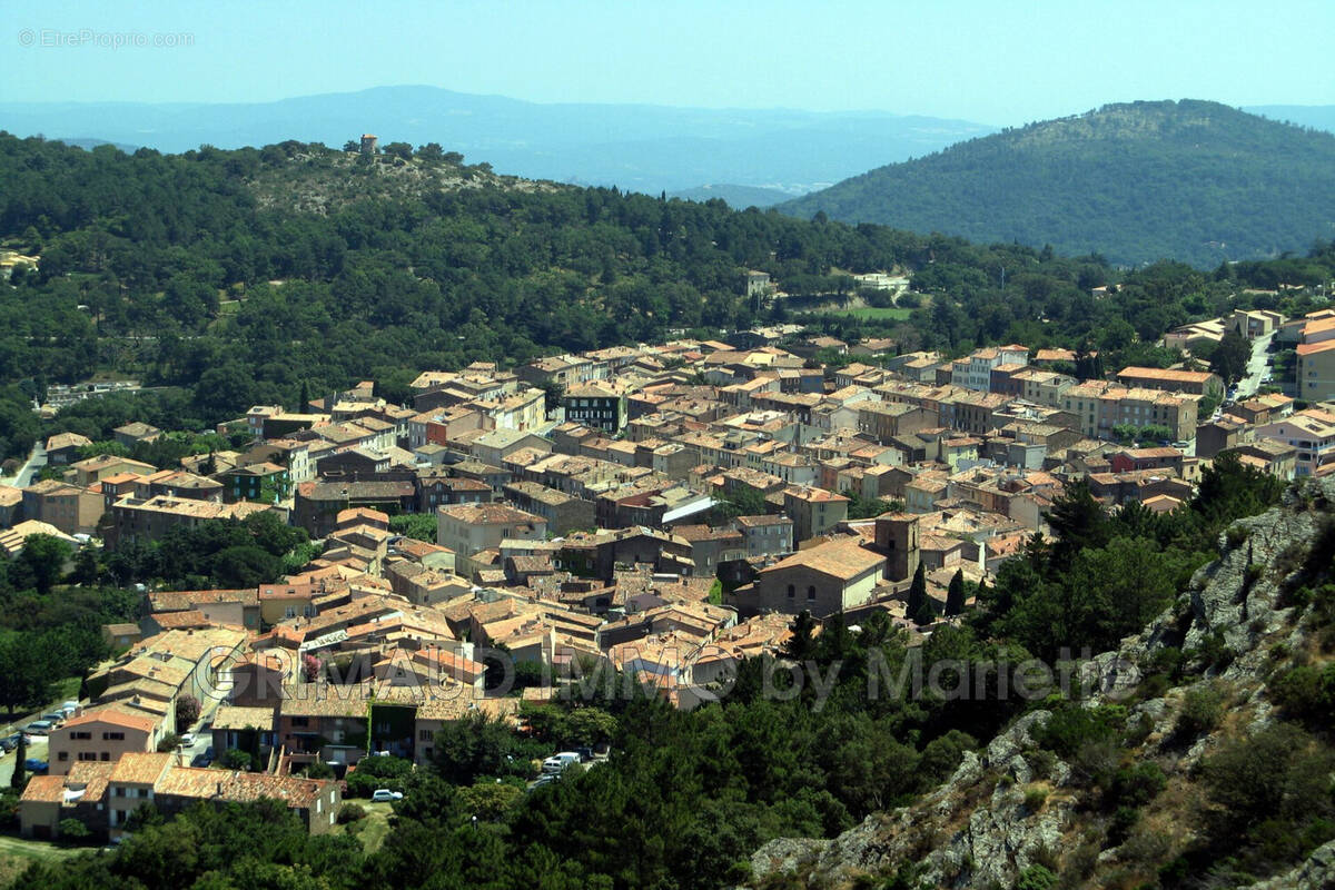 Terrain à LA GARDE-FREINET
