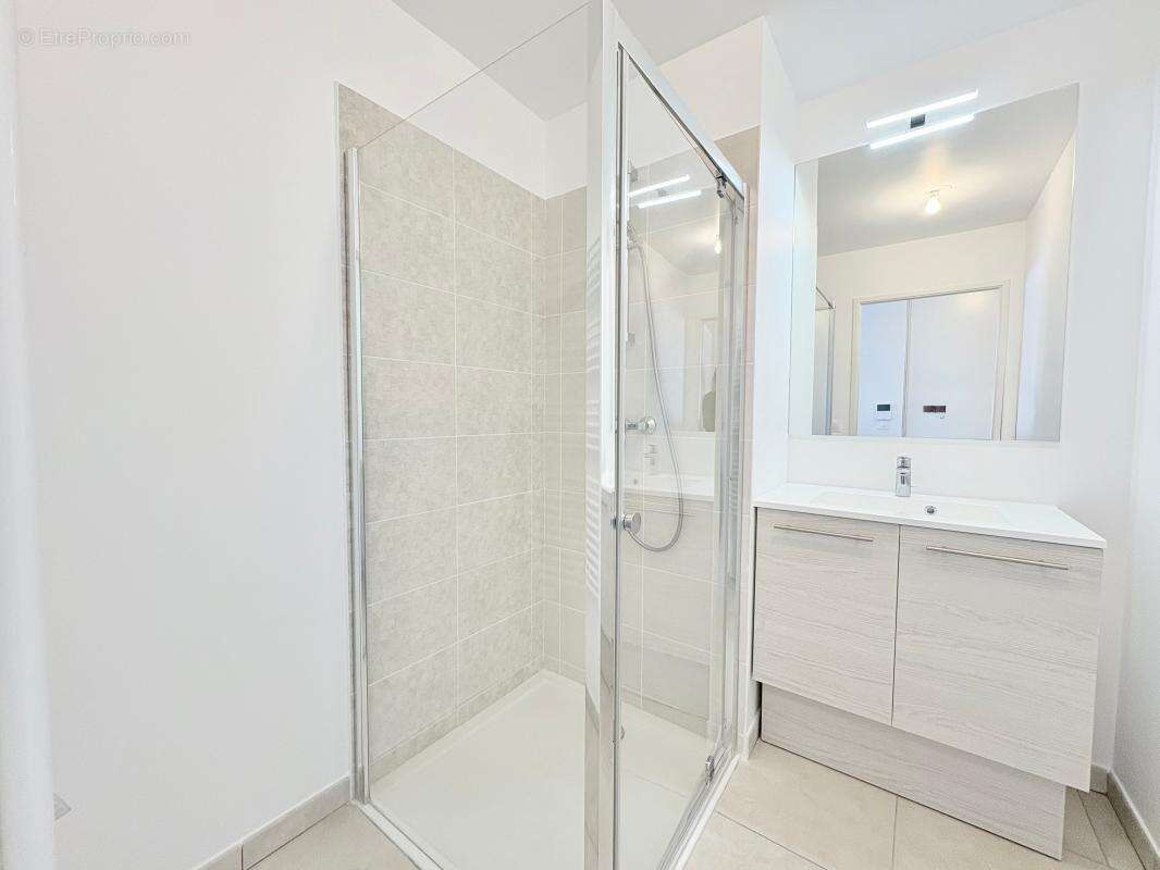 Appartement à LE CANNET