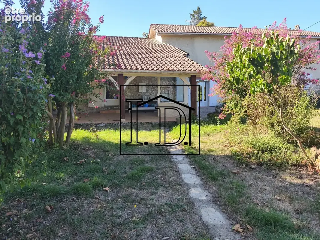 Entrée sur l'avant