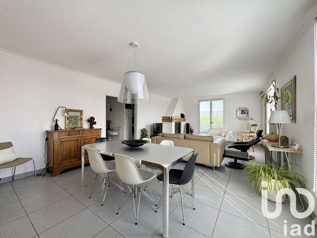 Photo 7 - Maison à SAINT-JEAN-DE-MUZOLS