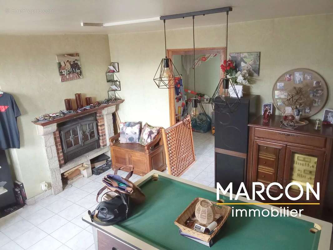 Maison 134 m² à Sainte-Feyre  - photo 3