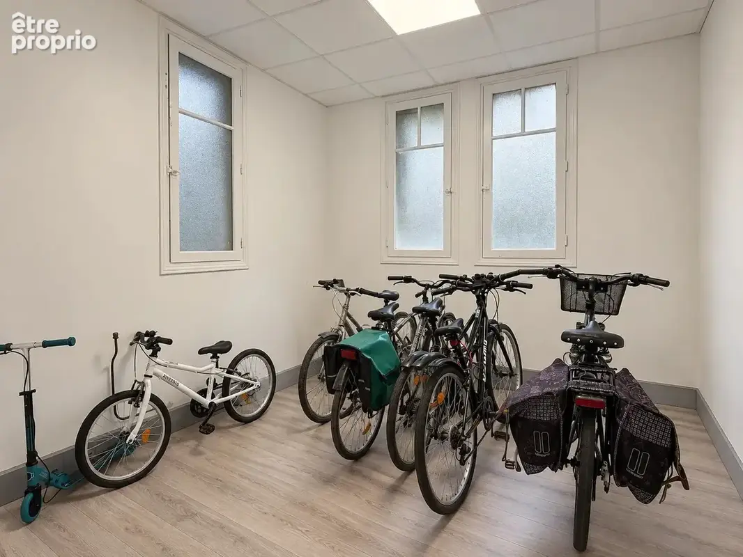 Vichy centre-ville – Studio de 24 m² dans un immeuble de caractère avec ascenseur - photo 7