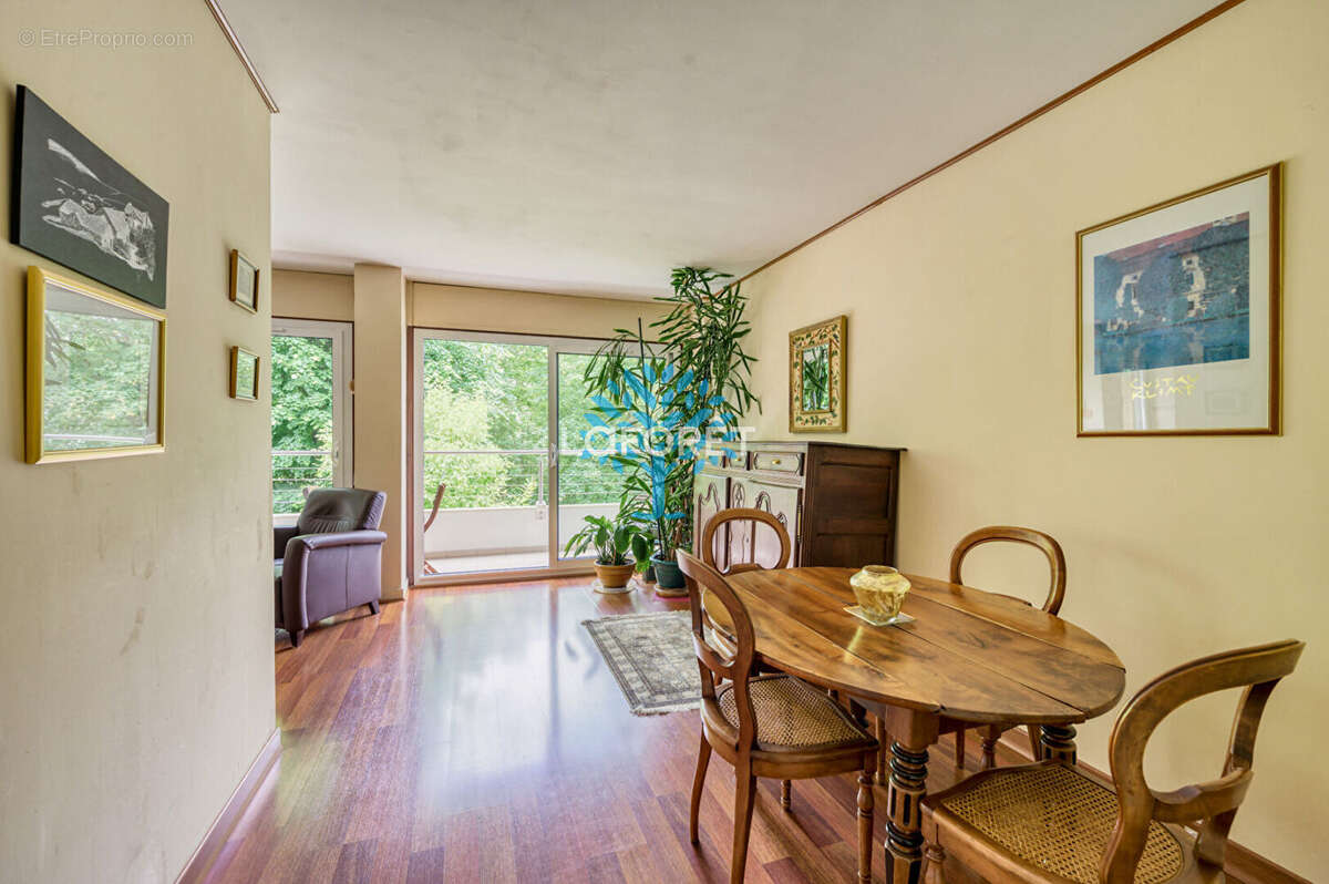 Appartement à SEVRES