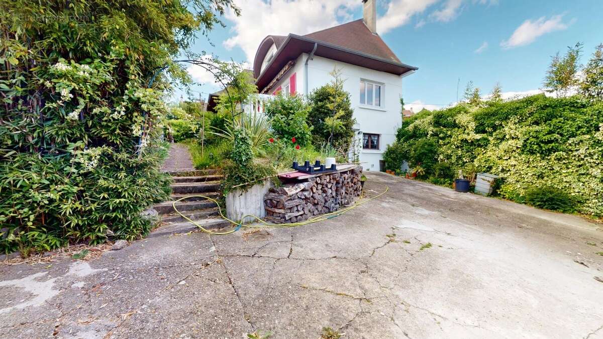 Maison à MONTFERMEIL