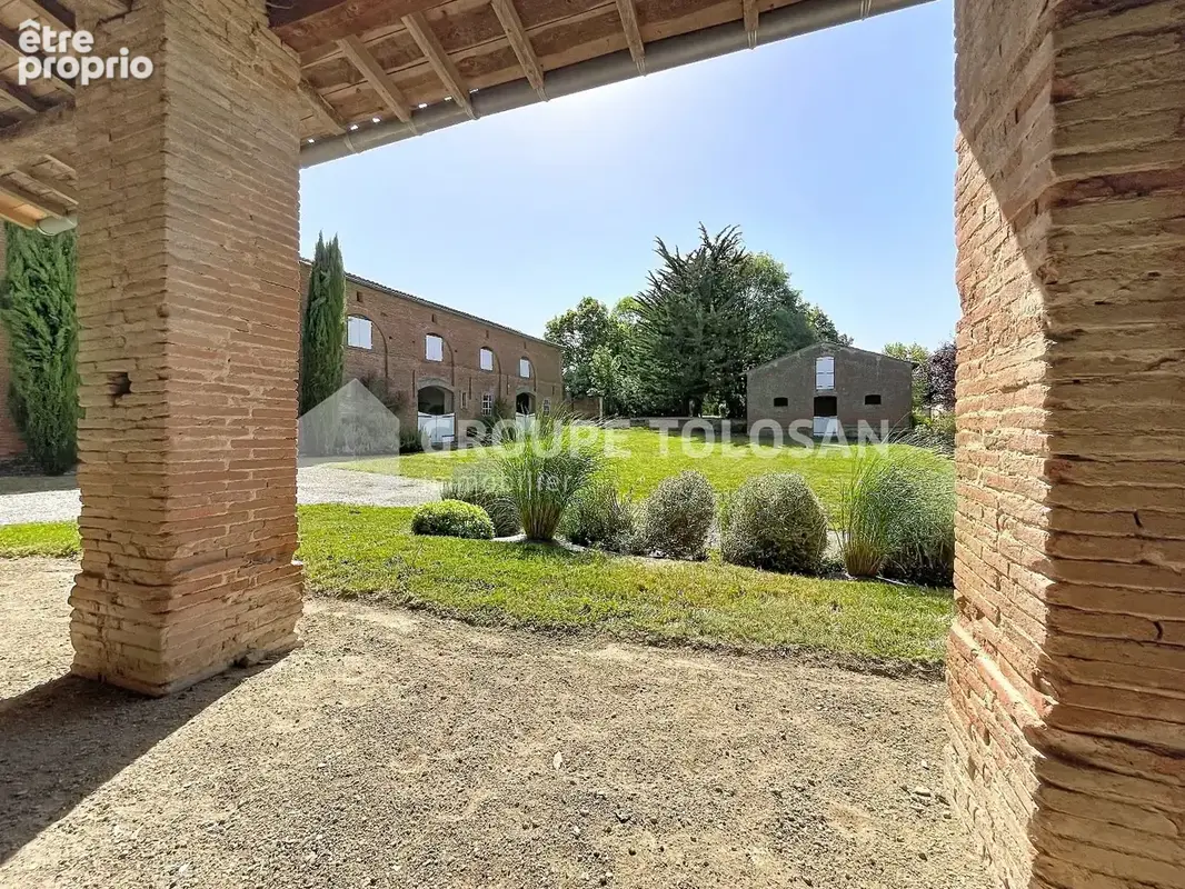 Maison 13 pièces 360 m² à vendre à Auterive (31190) - photo 3