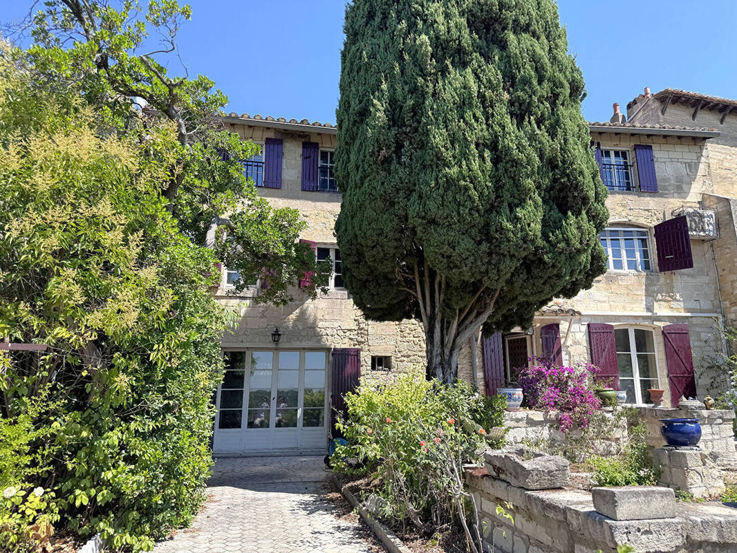 Maison à VILLENEUVE-LES-AVIGNON