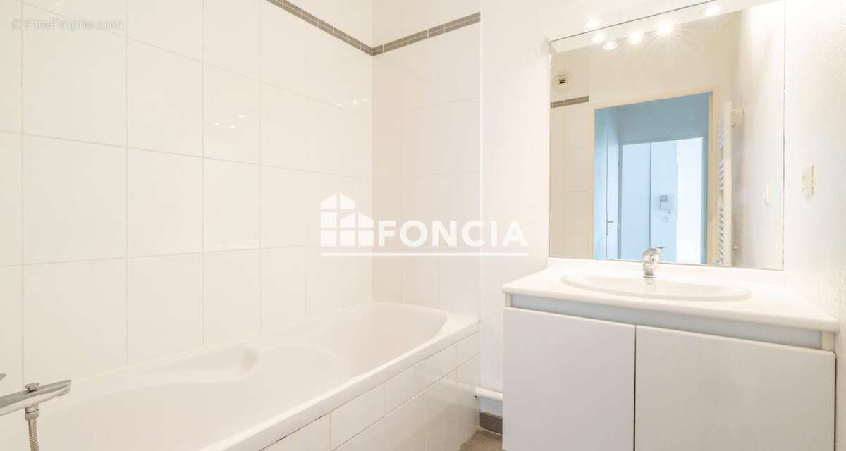 Appartement à MARSEILLE-2E