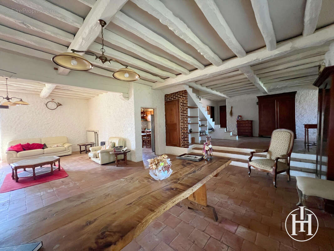 Maison à CHARENTON-DU-CHER