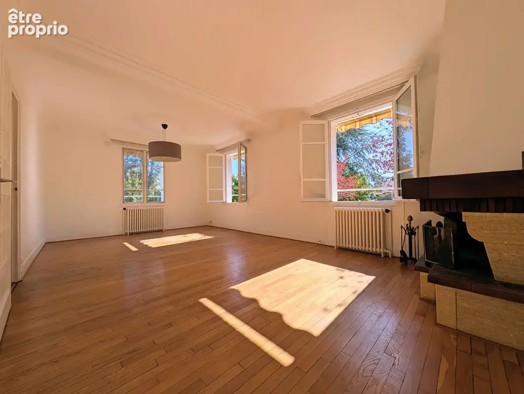 MESNIL LE ROI - Maison 5 pièces de 91 M² (152 M ² habitables) édifiée sur un Terrain de 999 M² - photo 2