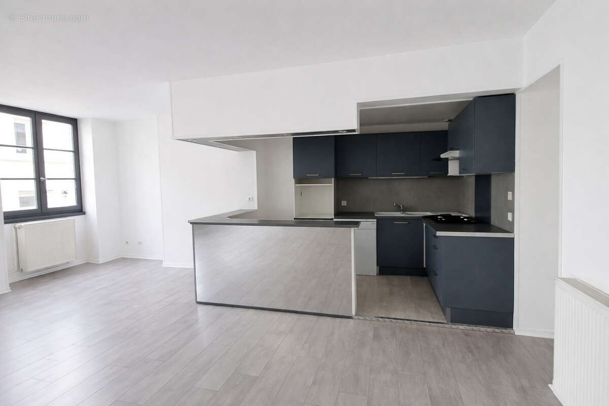 Appartement à SAINT-ETIENNE